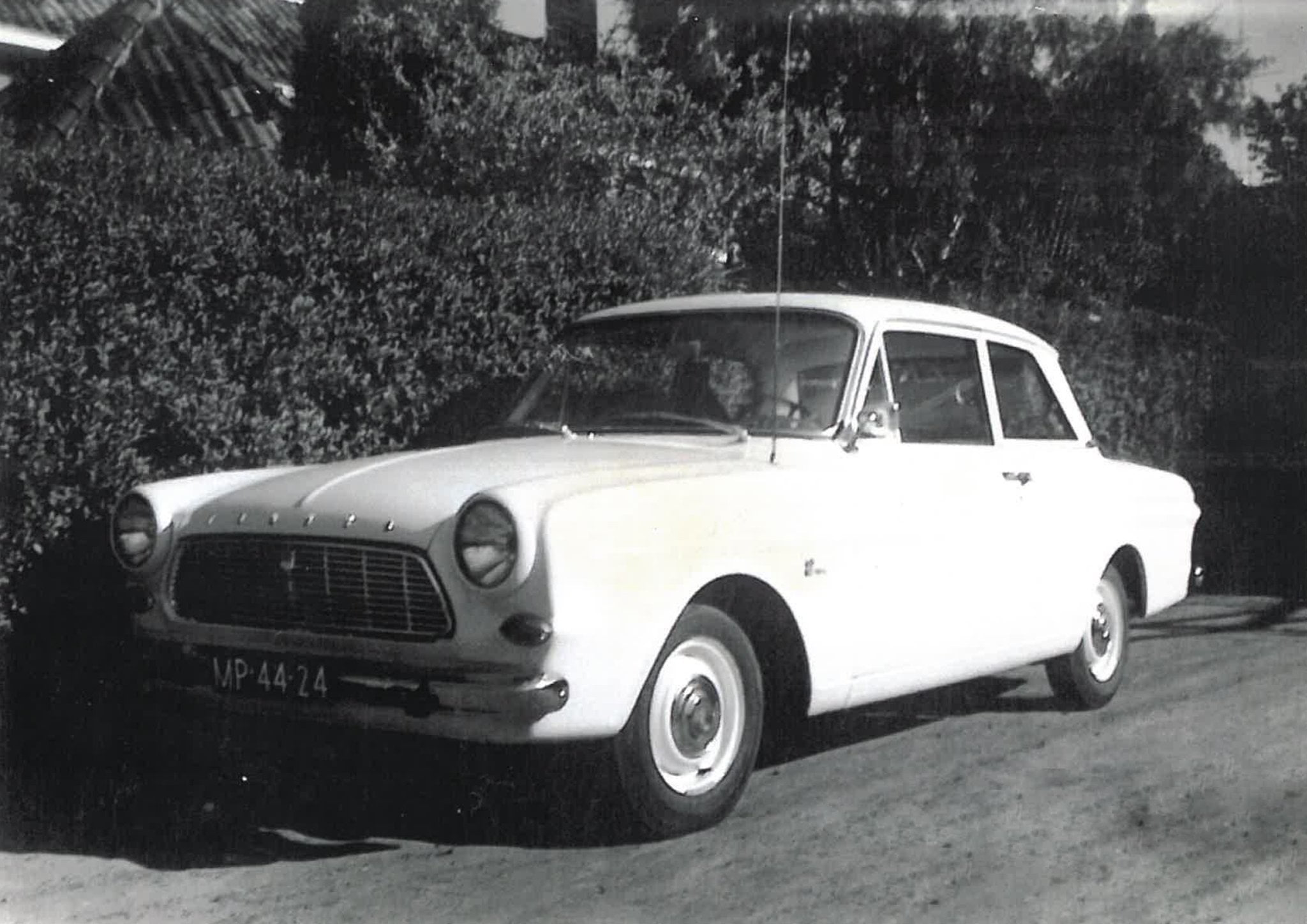 1963